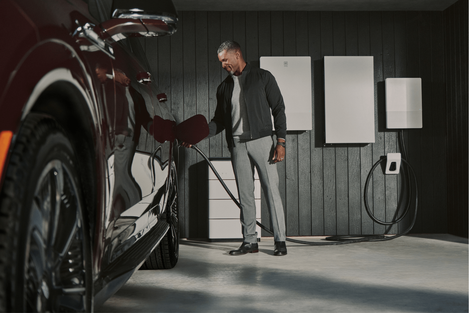 WeaveGrid and GM Energy graphic for their grid-integrated EV charging collaboration.