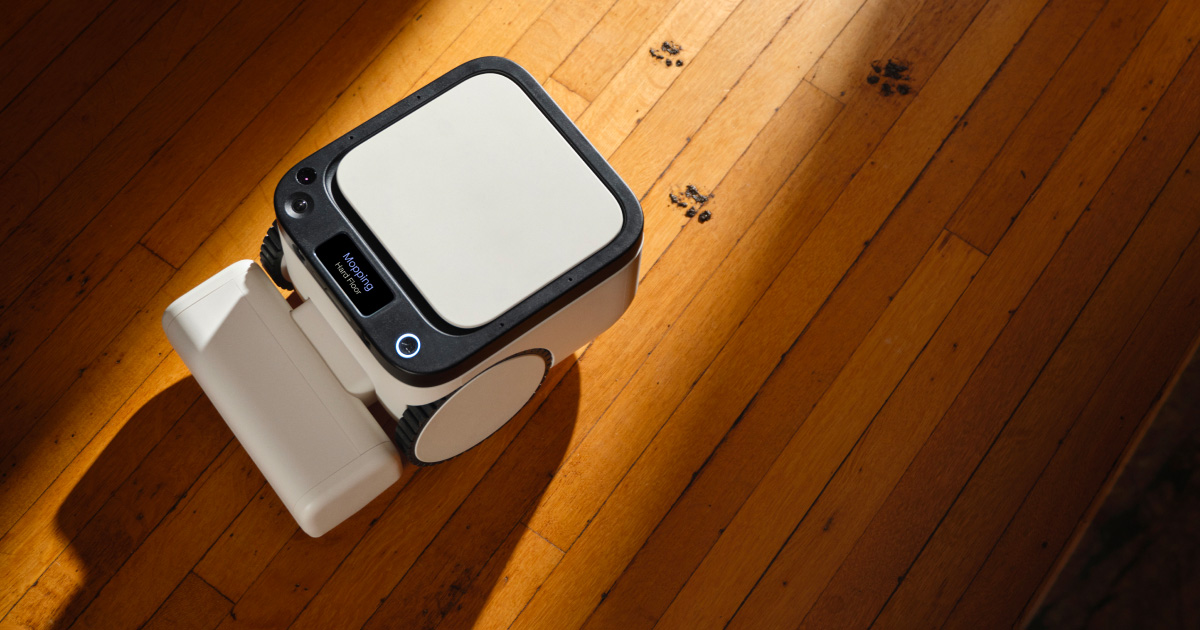 Official Matic product image for the robot vacuum and mop.