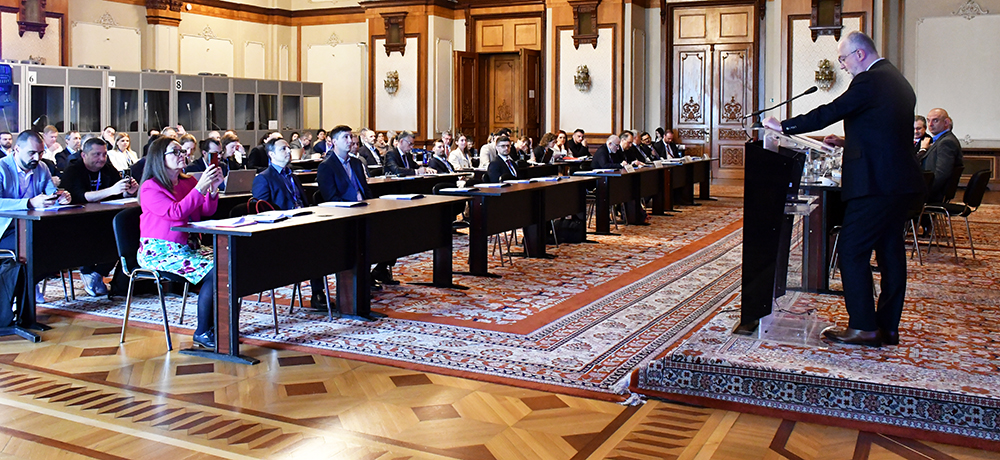Officials and industry participants at ANCOM's Digital Communications and Media Forum 2026 in Bucharest.