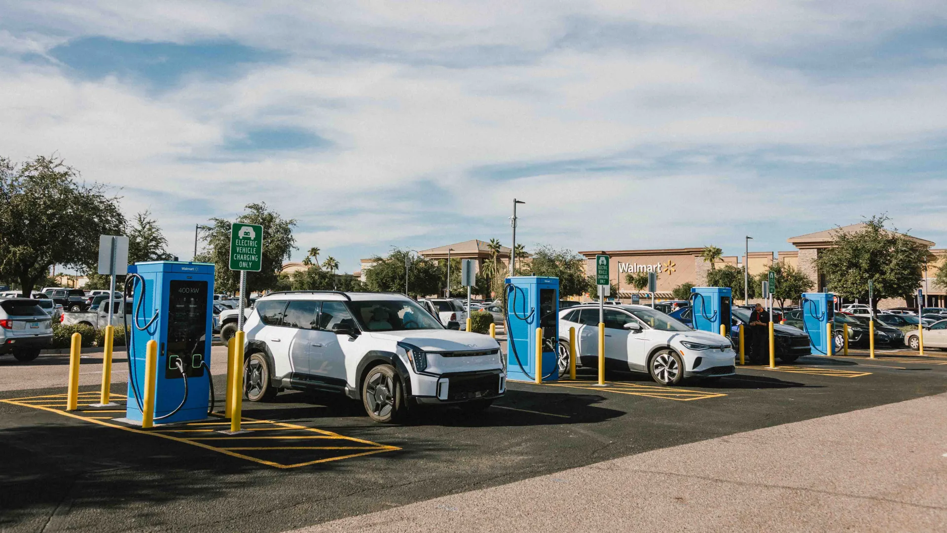 Official ABB E-mobility photo of a Walmart fast-charging site in the Phoenix area.